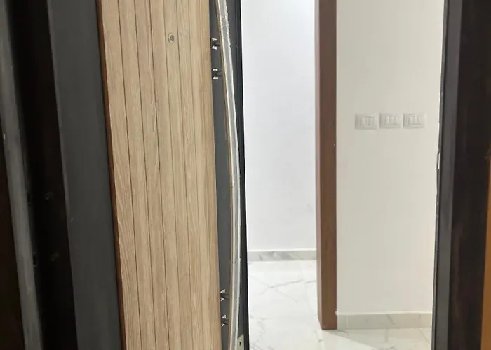 3 Bedroom Apartment Luxury Rehab